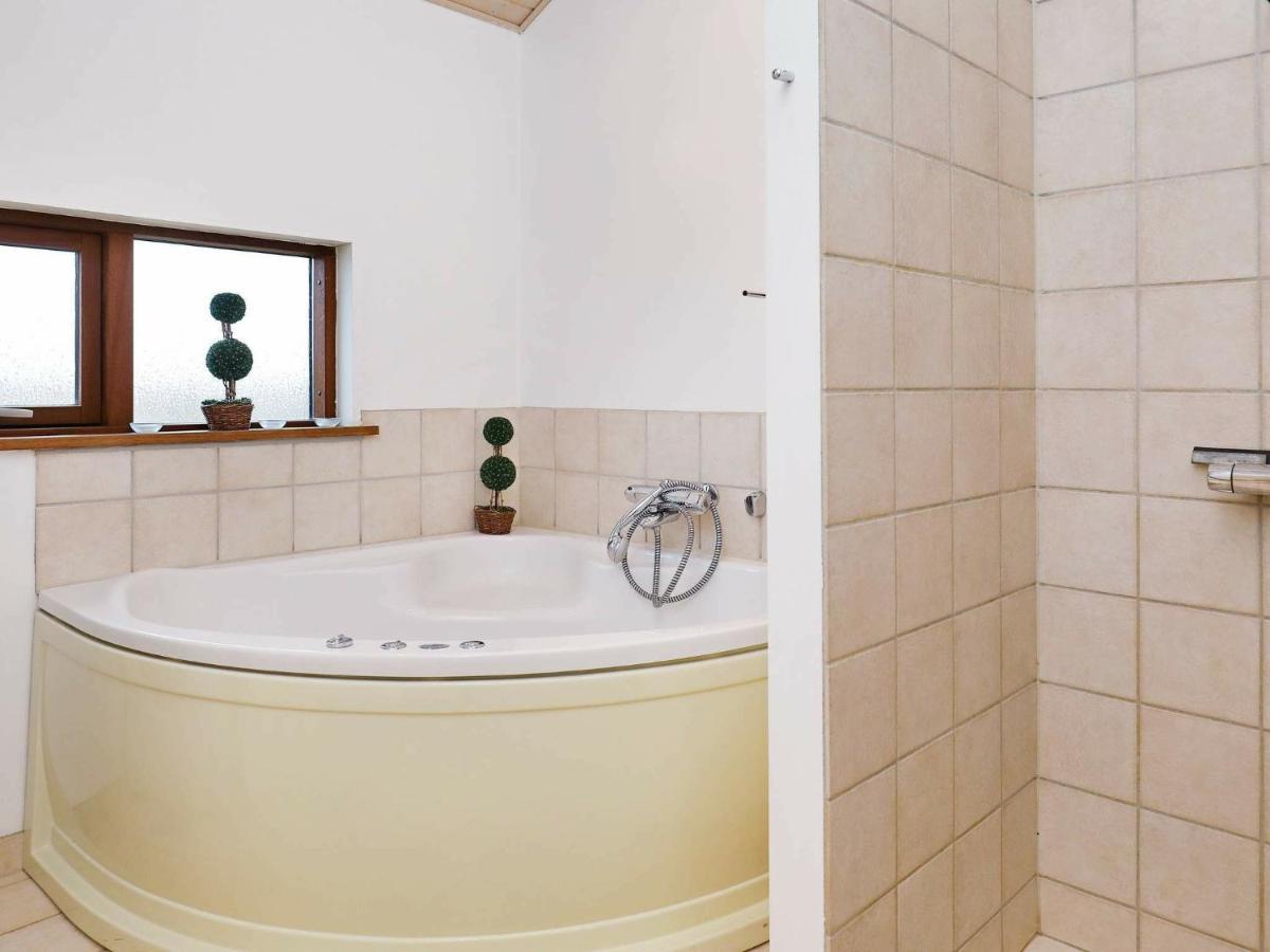Three-Bedroom Holiday Home In Ulfborg 27 Thorsminde Екстериор снимка